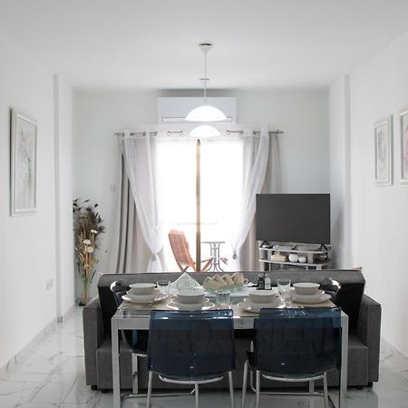 לרנקה Apartment,Near The Beach Pinikoudes מראה חיצוני תמונה