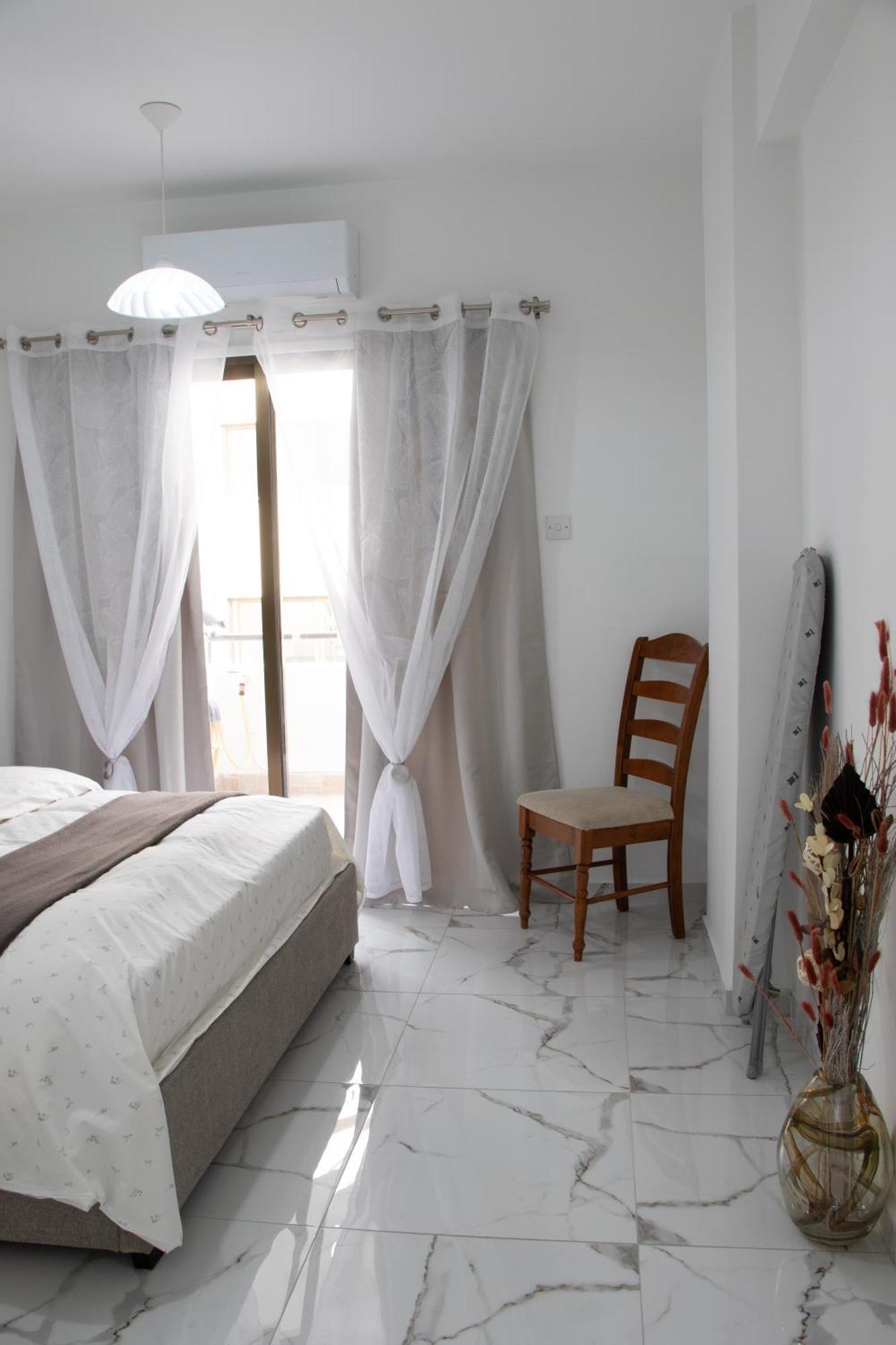 לרנקה Apartment,Near The Beach Pinikoudes מראה חיצוני תמונה