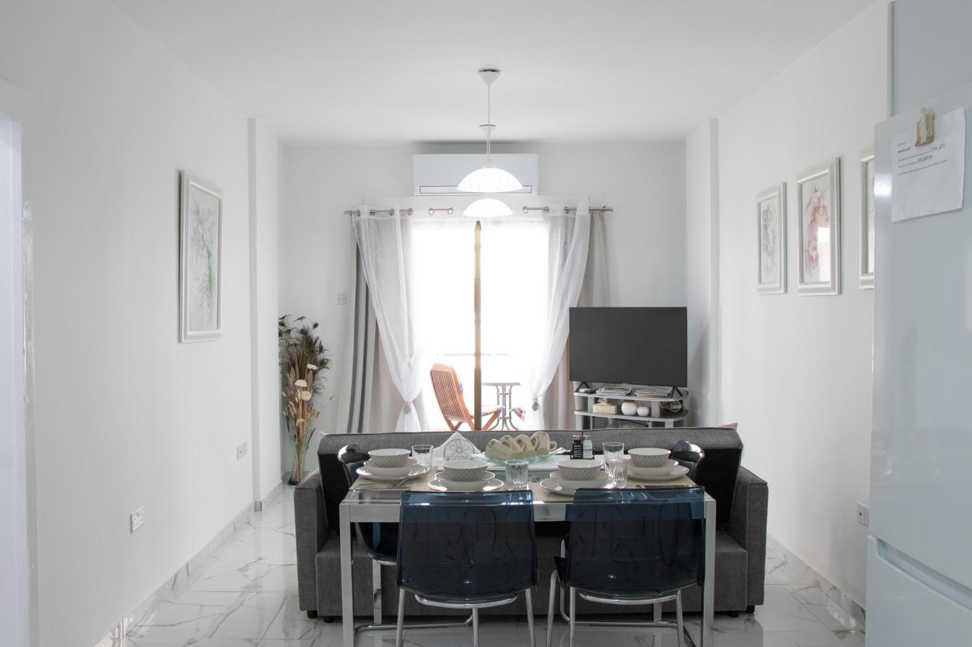 לרנקה Apartment,Near The Beach Pinikoudes מראה חיצוני תמונה
