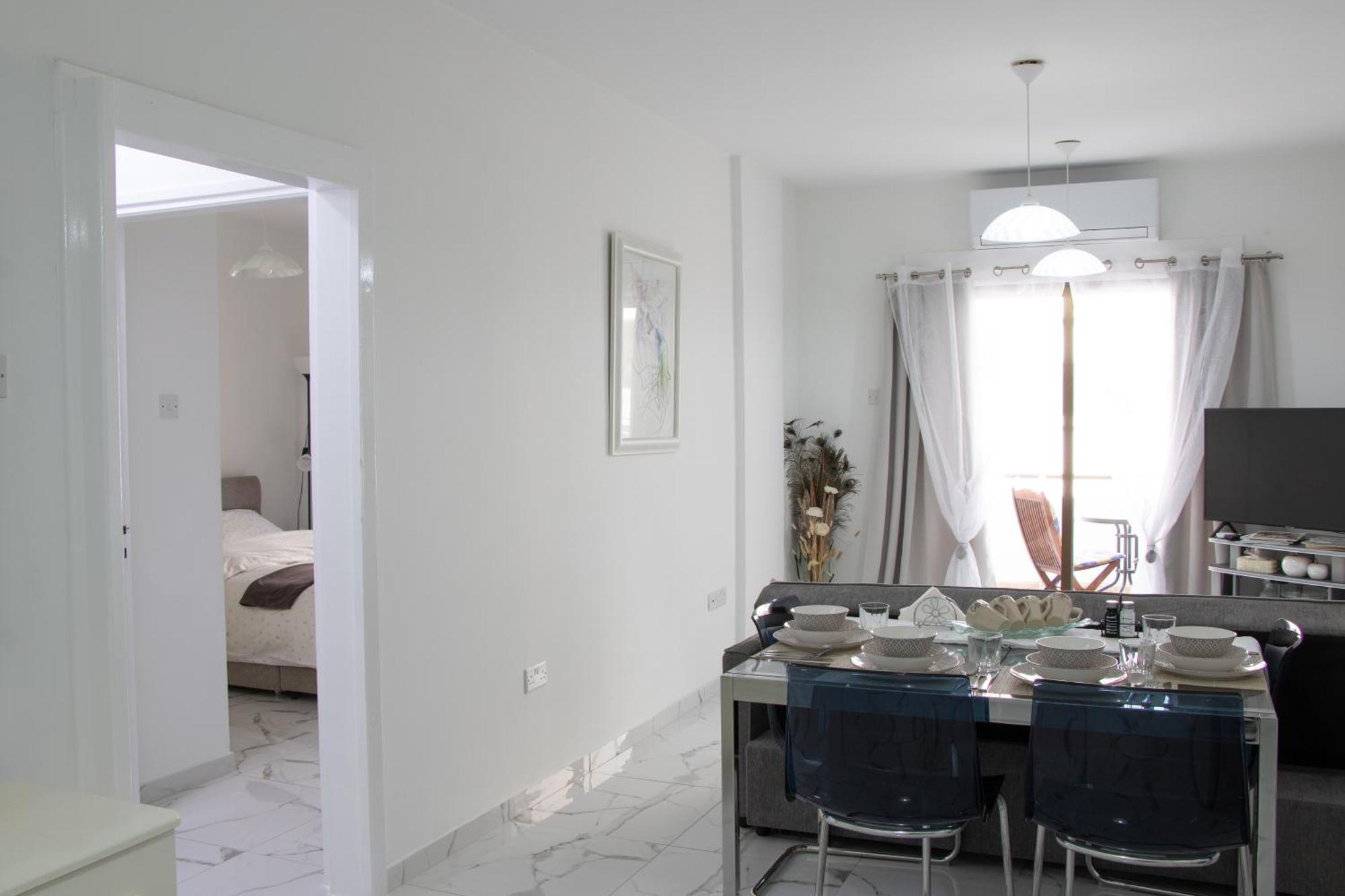 לרנקה Apartment,Near The Beach Pinikoudes מראה חיצוני תמונה