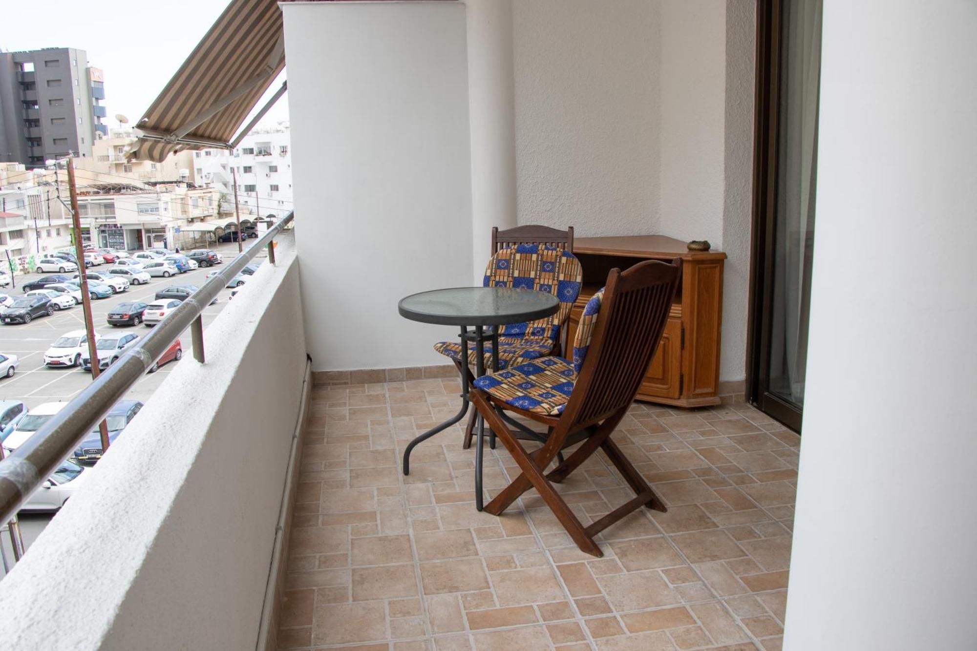 לרנקה Apartment,Near The Beach Pinikoudes מראה חיצוני תמונה