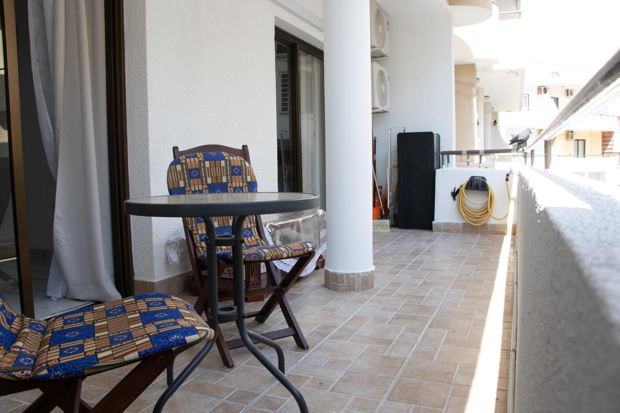 לרנקה Apartment,Near The Beach Pinikoudes מראה חיצוני תמונה